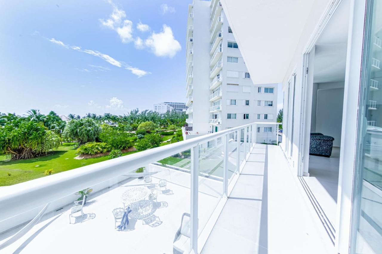 Beachfront Luxury *