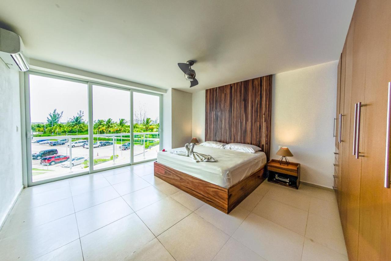 Beachfront Luxury Apartamento *