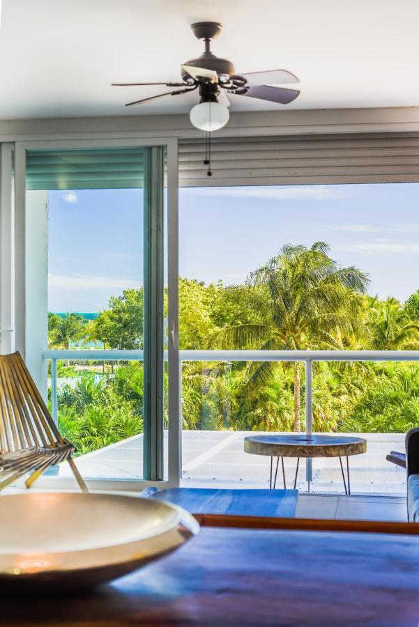 Beachfront Luxury Apartamento *