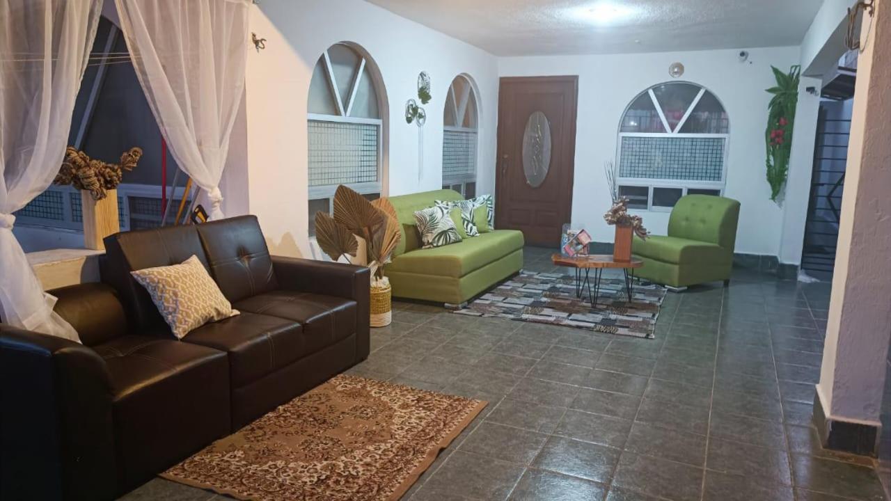 Casa De Renta Erizo 8, Cancún. Mercado 28 Habitación en casa particular Cancún