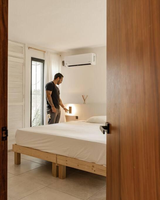 Apartment Totally Renovated 10 Min Away From Beach/hot Neighborhood