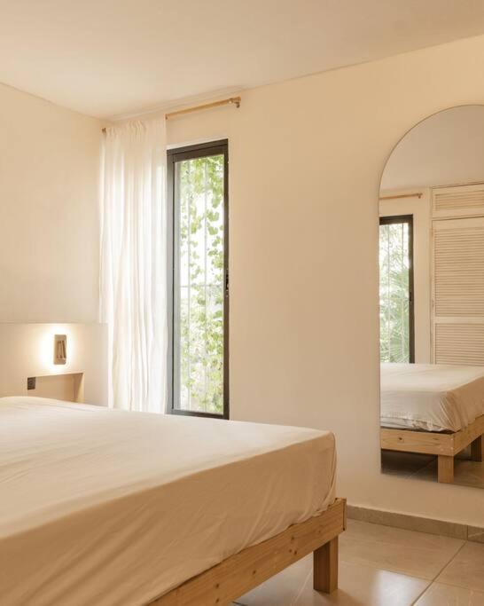 Totally Renovated 10 Min Away From Beach/hot Neighborhood Cancun