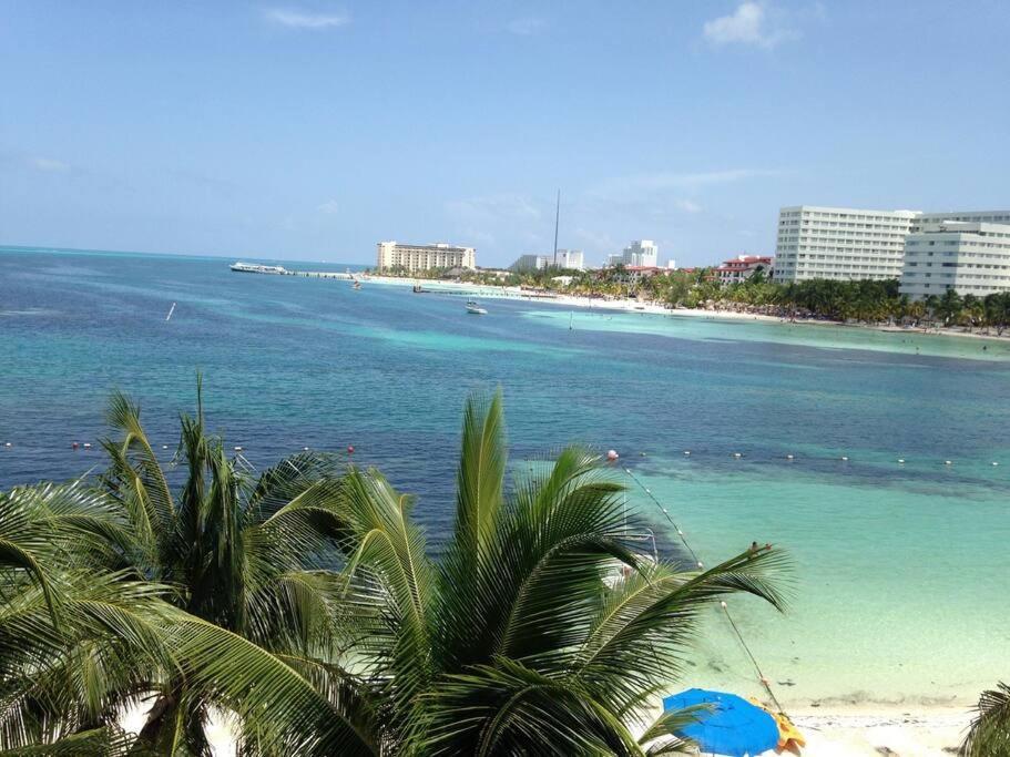 Amazing Ocean Front. 418 Apartamento *