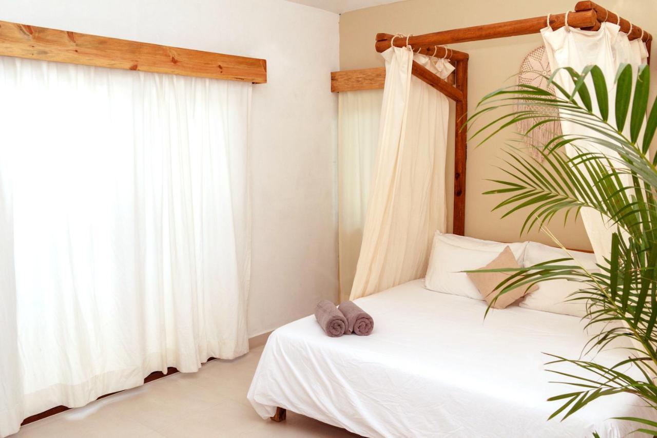 Hotel Enigmatic Experience 4*
