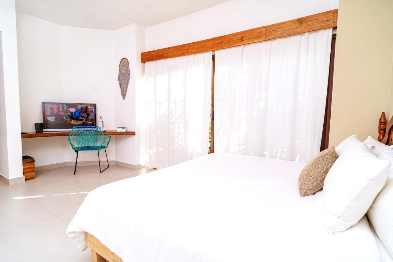 Enigmatic Experience Hotel