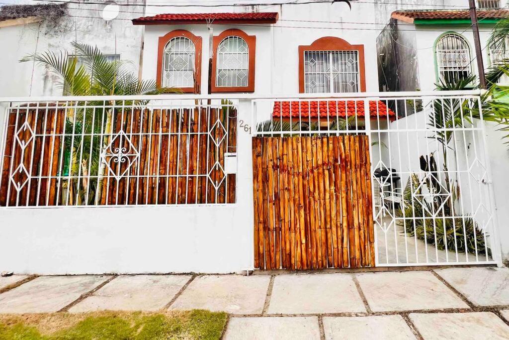 Modern 3 Bd ,open Lounge, Priv Pool 'casa Bamboo' Cancún