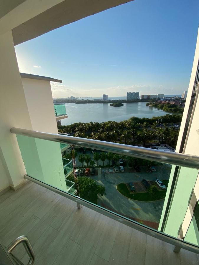 Planta Ocean View Playa Azul Cancún