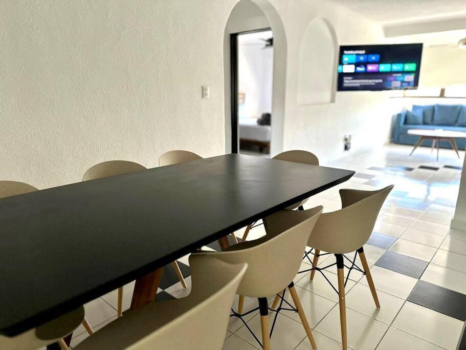 Deco 6 Downtown 3 Bed *