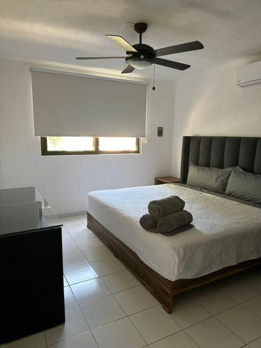 Deco 6 Downtown 3 Bed
