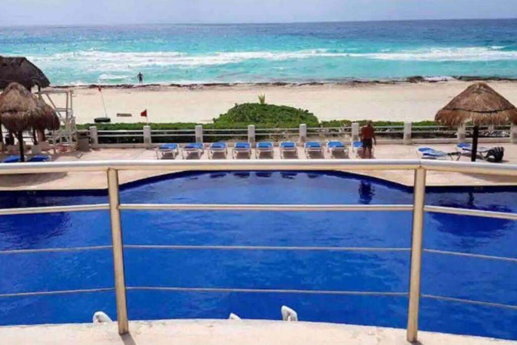 Amazing Beachfront Apartamento