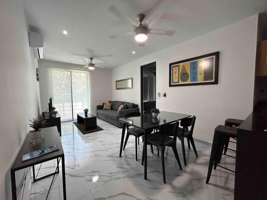 Departamento Con Alberca En * Cancún