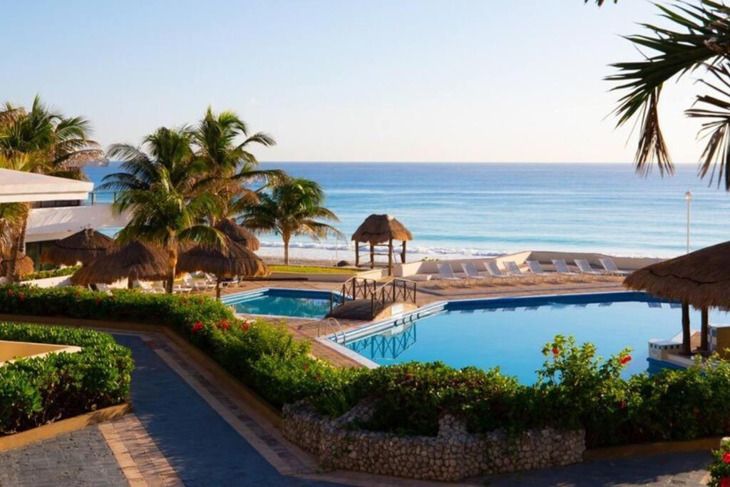 Acogedor Con Vista Al Mar Apartamento Cancún