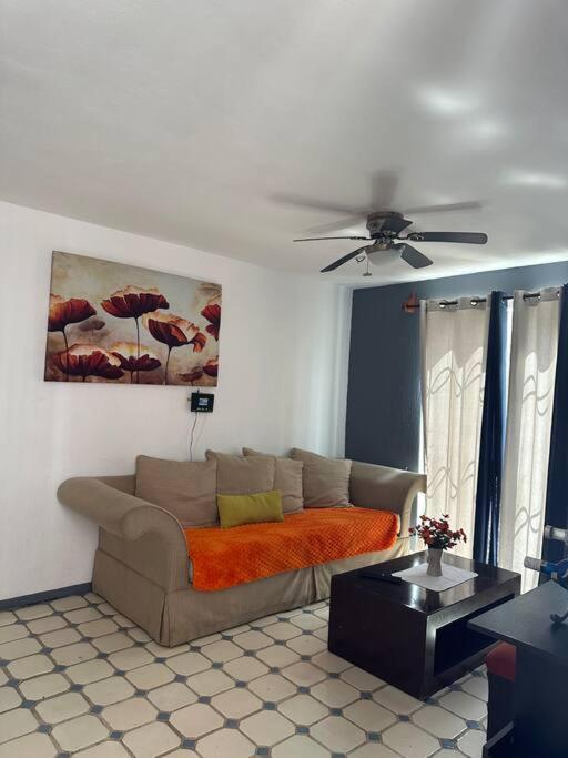 Depa Familiar Con Alberca Wi-fi Ac Centrico Cancún