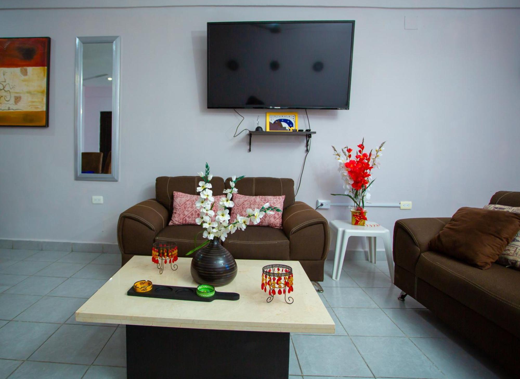 Centrico Y Comodo Departamento, Sobre Avenida Principal En Cancun. Apartamento *