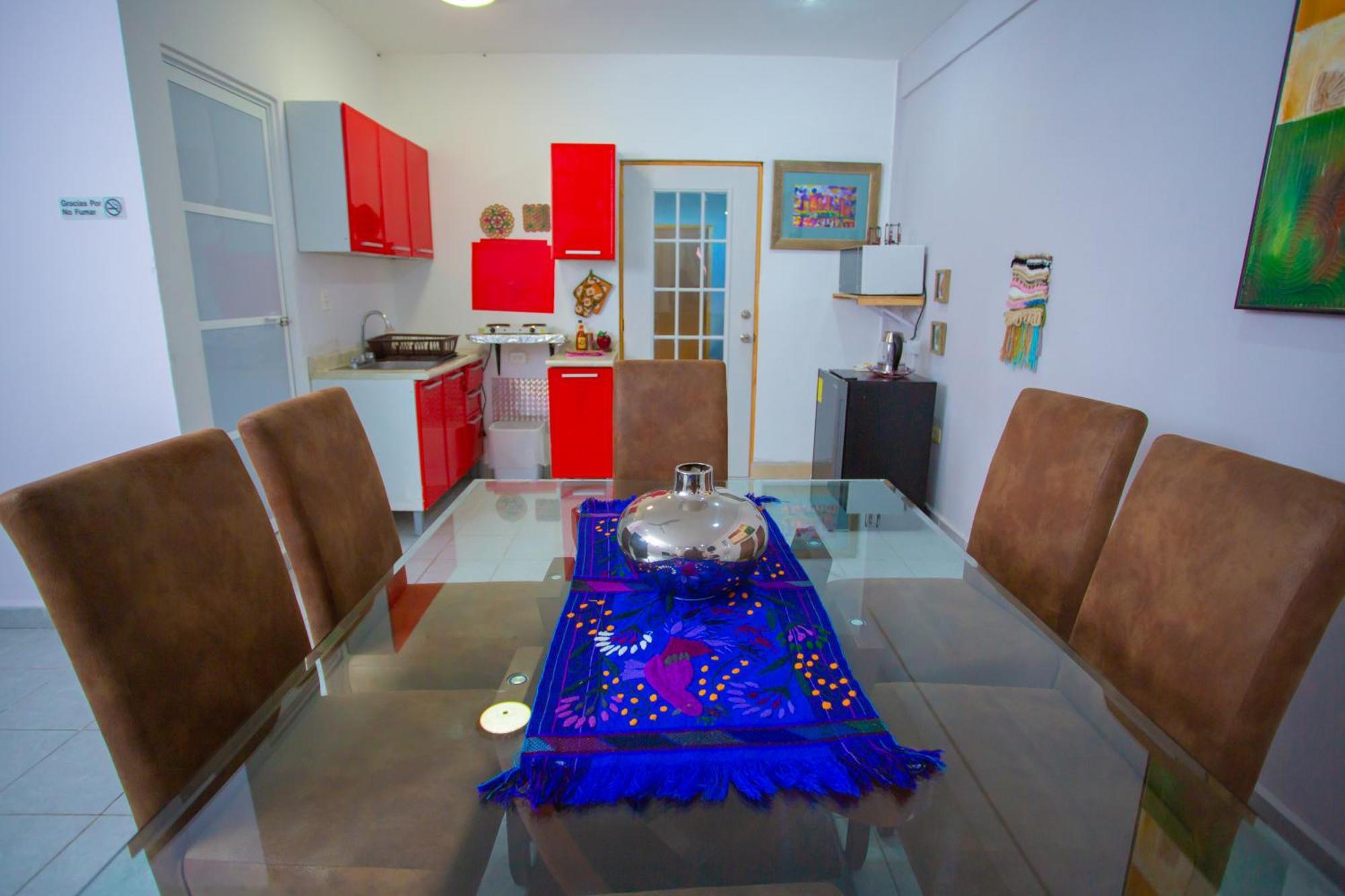Apartamento Centrico Y Comodo Departamento, Sobre Avenida Principal En Cancun.