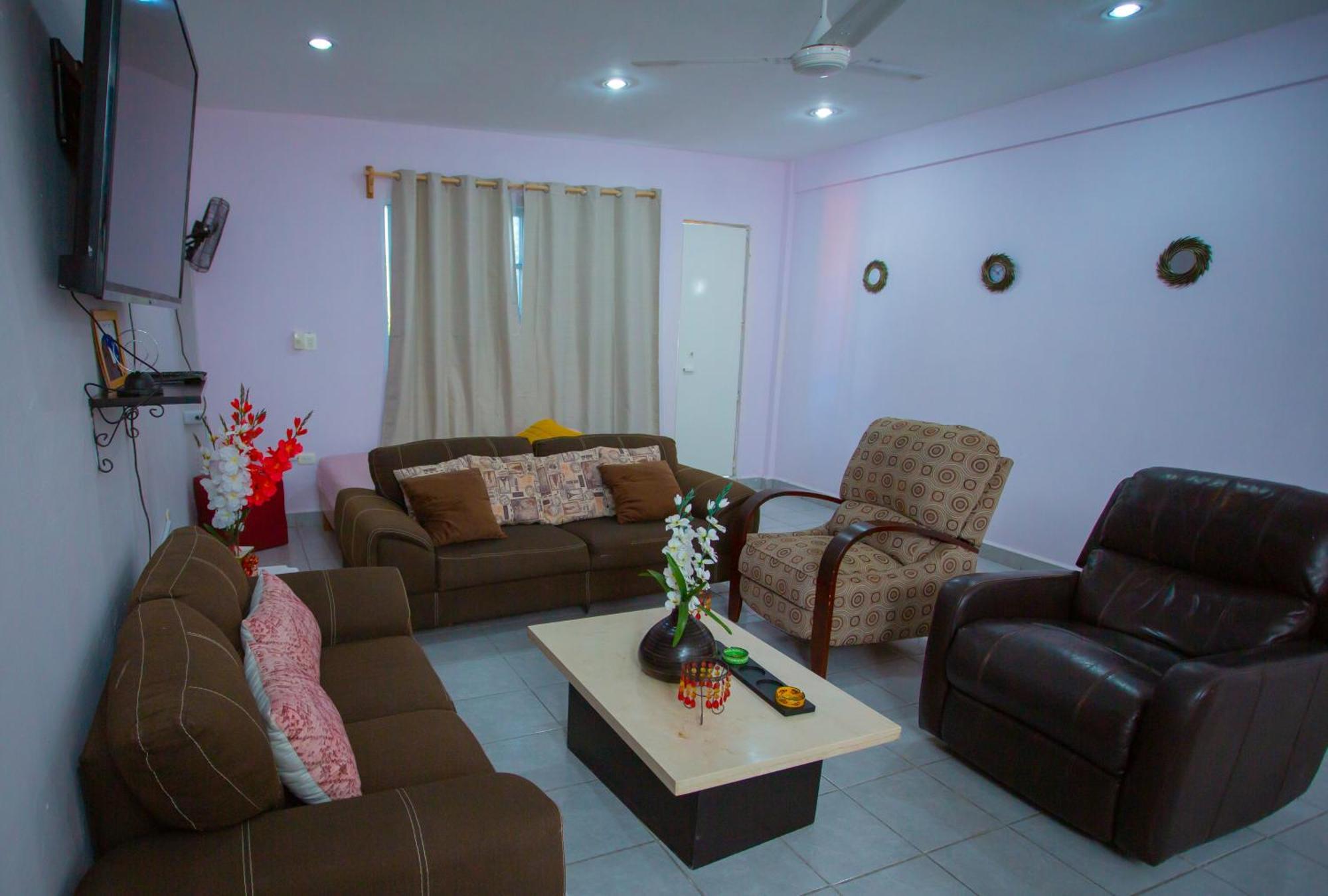 Centrico Y Comodo Departamento, Sobre Avenida Principal En Cancun. Apartamento Cancún