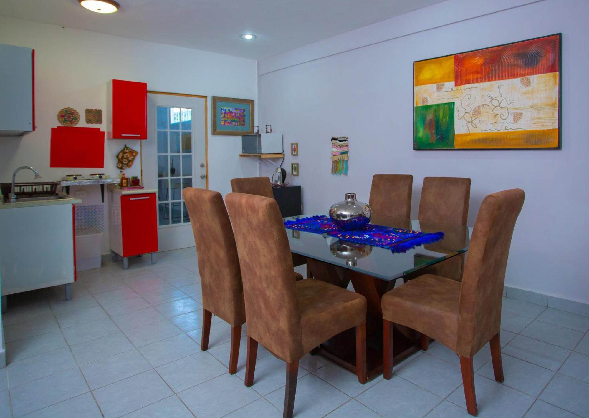 Centrico Y Comodo Departamento, Sobre Avenida Principal En Cancun. Apartamento *