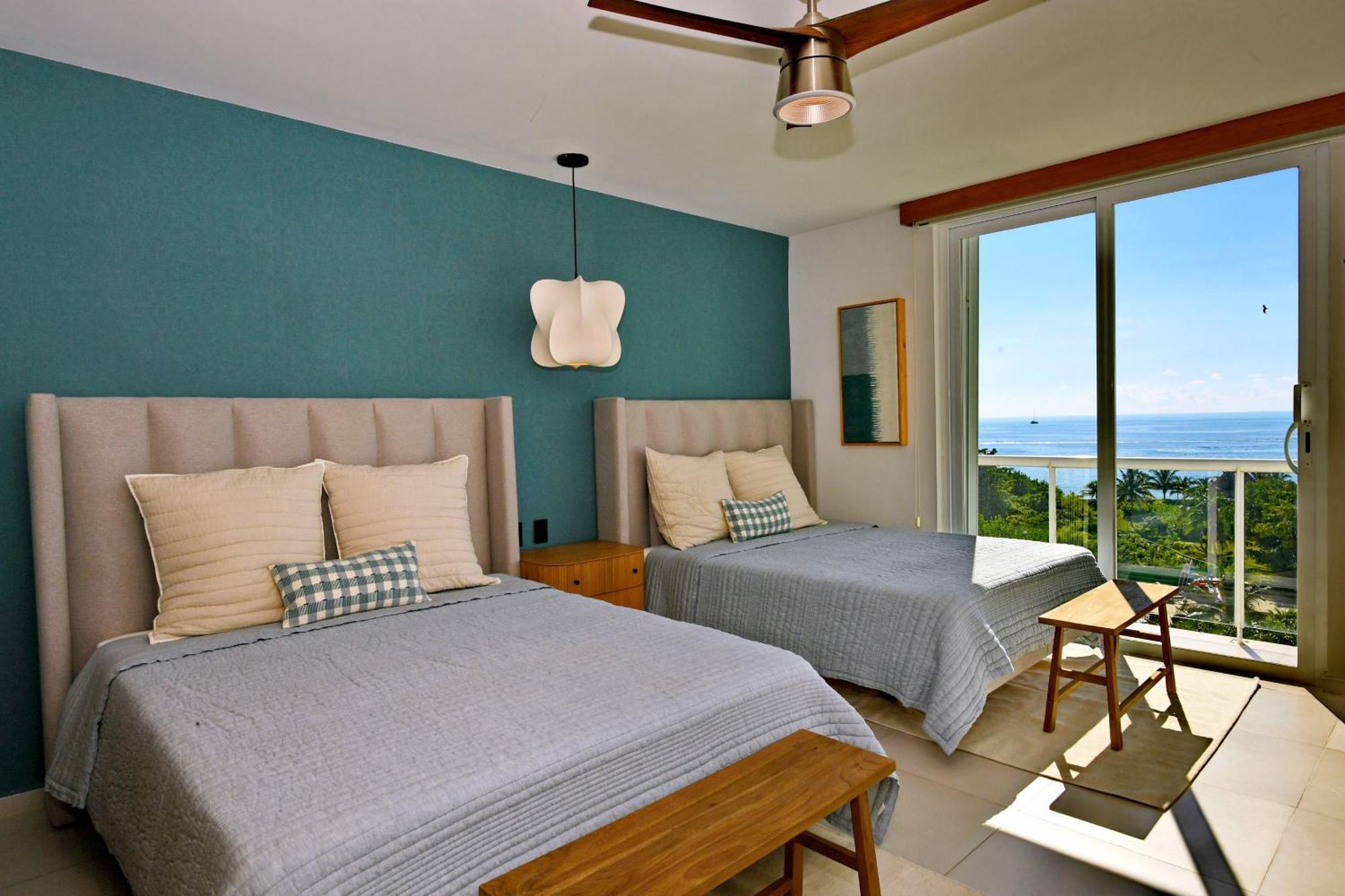 Beachfront Blue Vista * Cancun