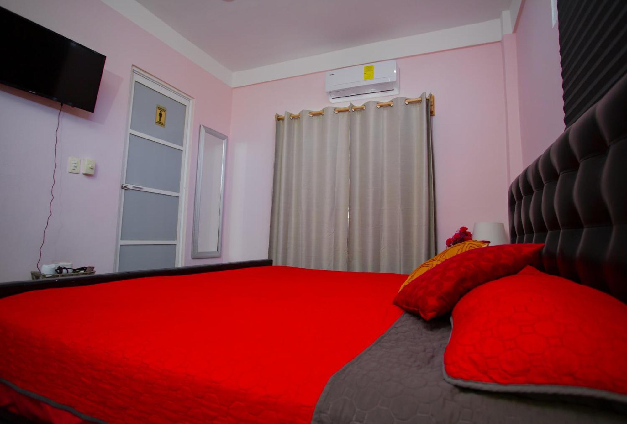 Centrico Y Comodo Departamento, Sobre Avenida Principal En Cancun. Apartamento *