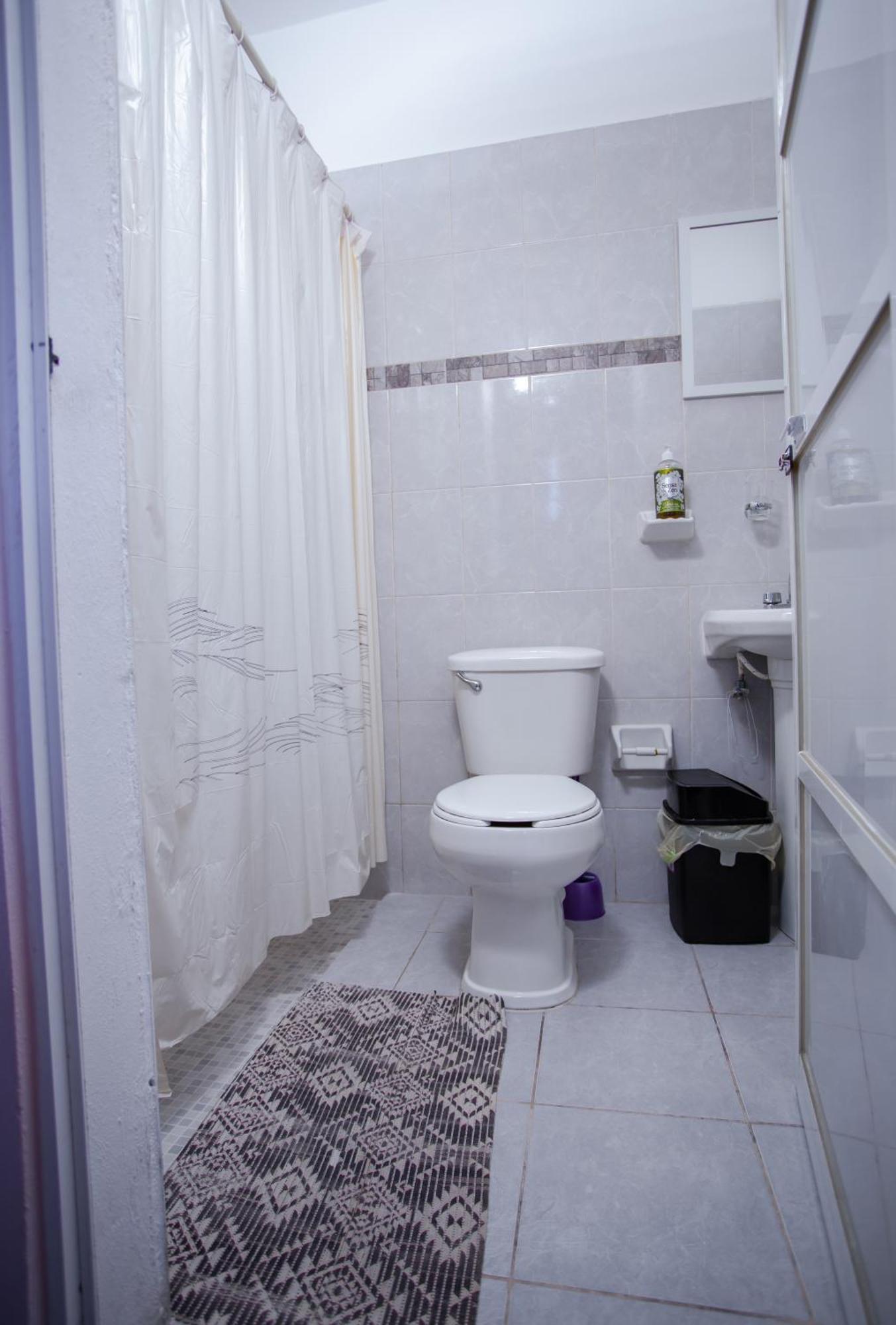 Centrico Y Comodo Departamento, Sobre Avenida Principal En Cancun. Apartamento