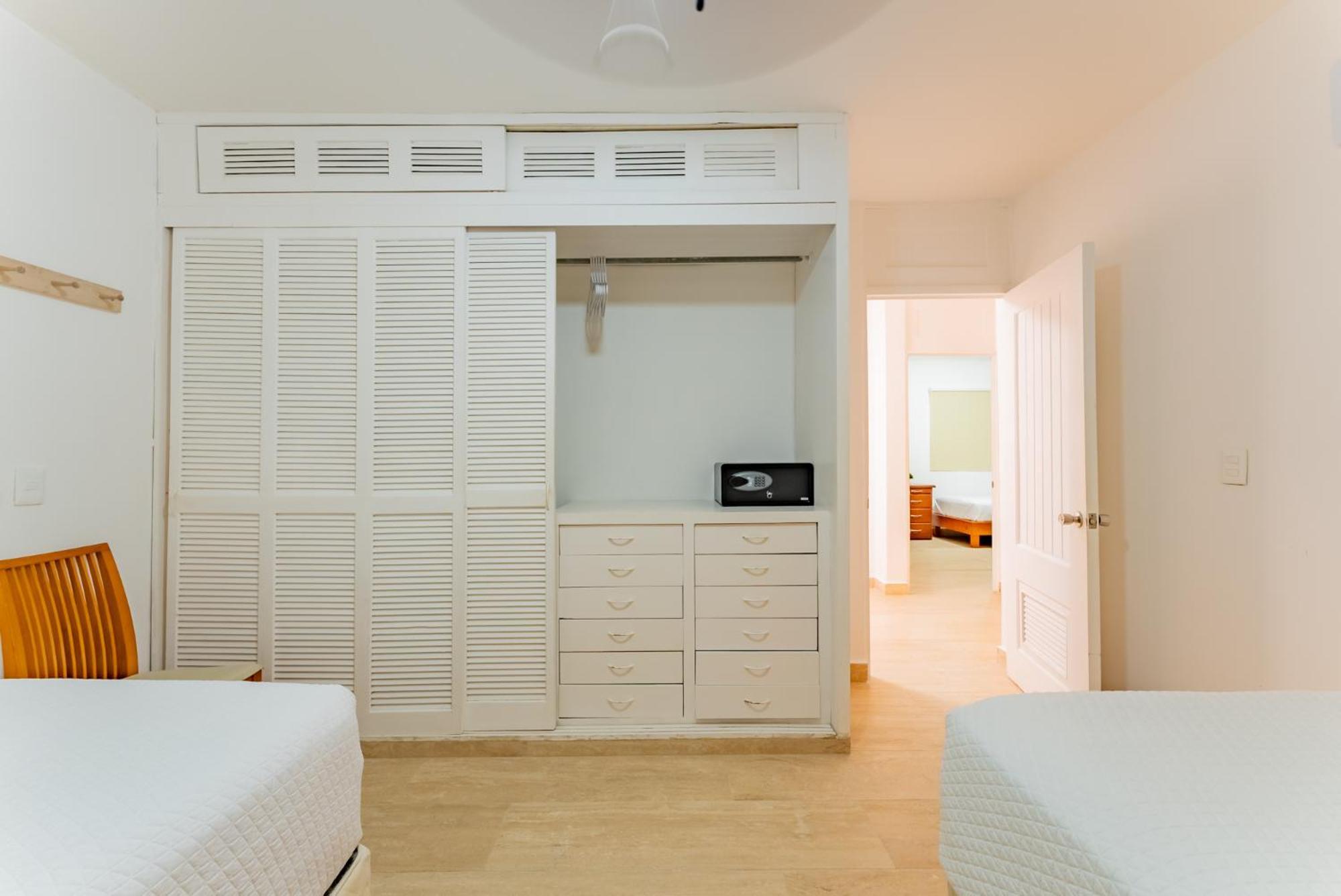 Amazing Caribbean Ocean View At Marlin In Apartment