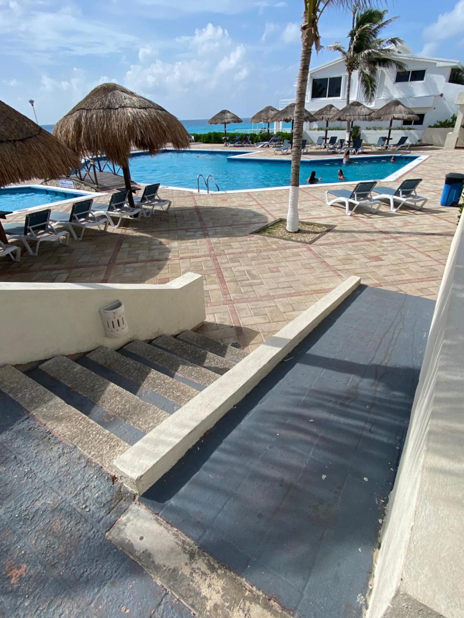 Penthouse Spectacular Ocean View Terrace Brisas Zone * Cancun