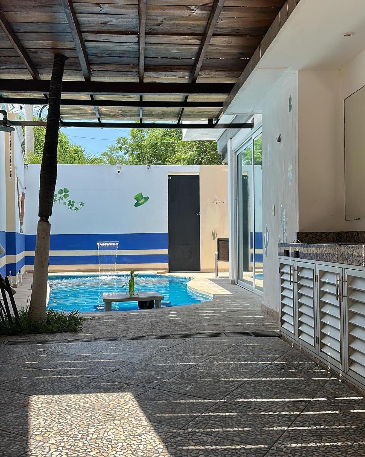 Cancun Hostal Bed and breakfast *