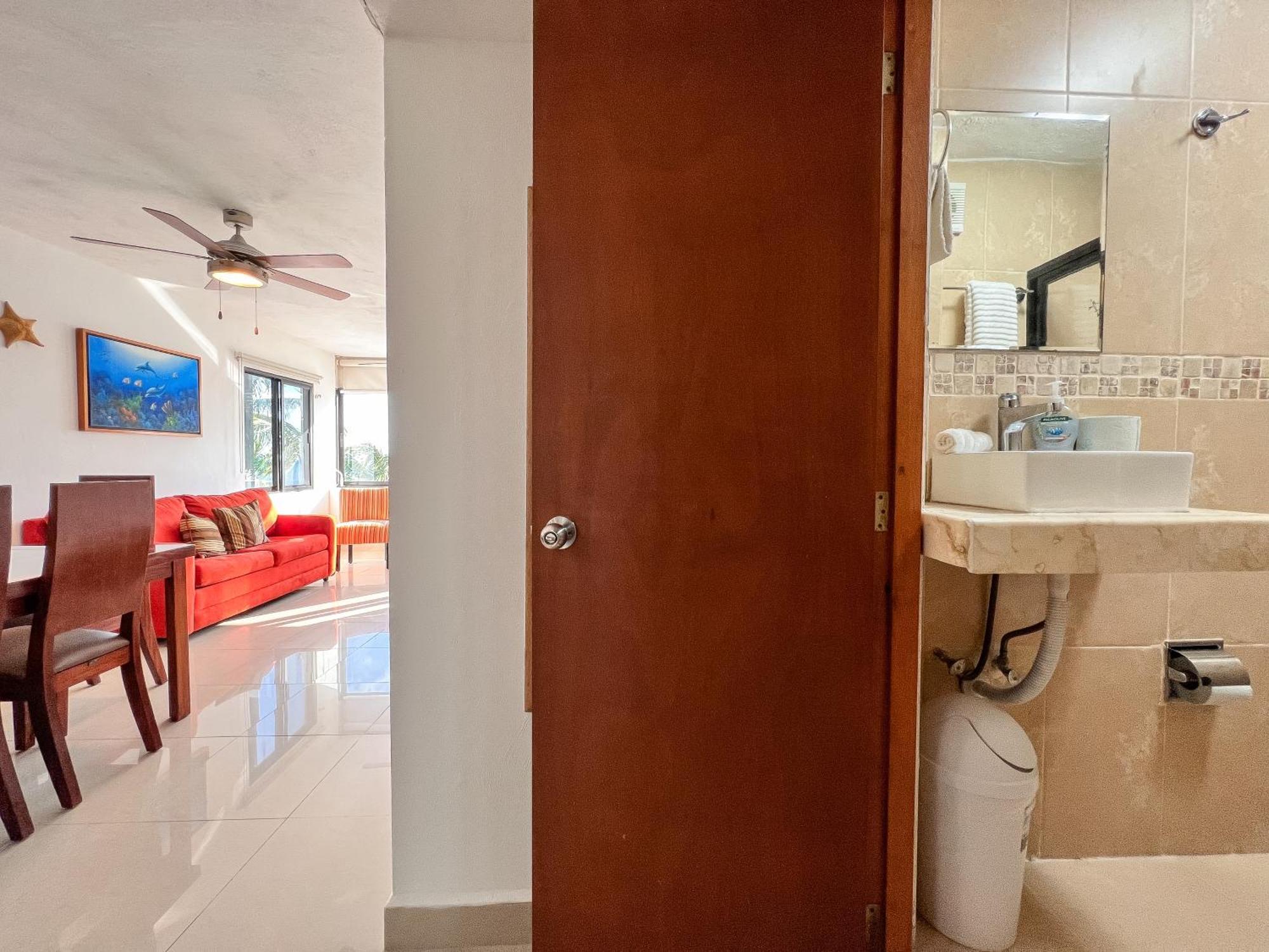 Apartment Mar De Cancun, Beautiful 2br 2ba Overlooking Spectacular View! *