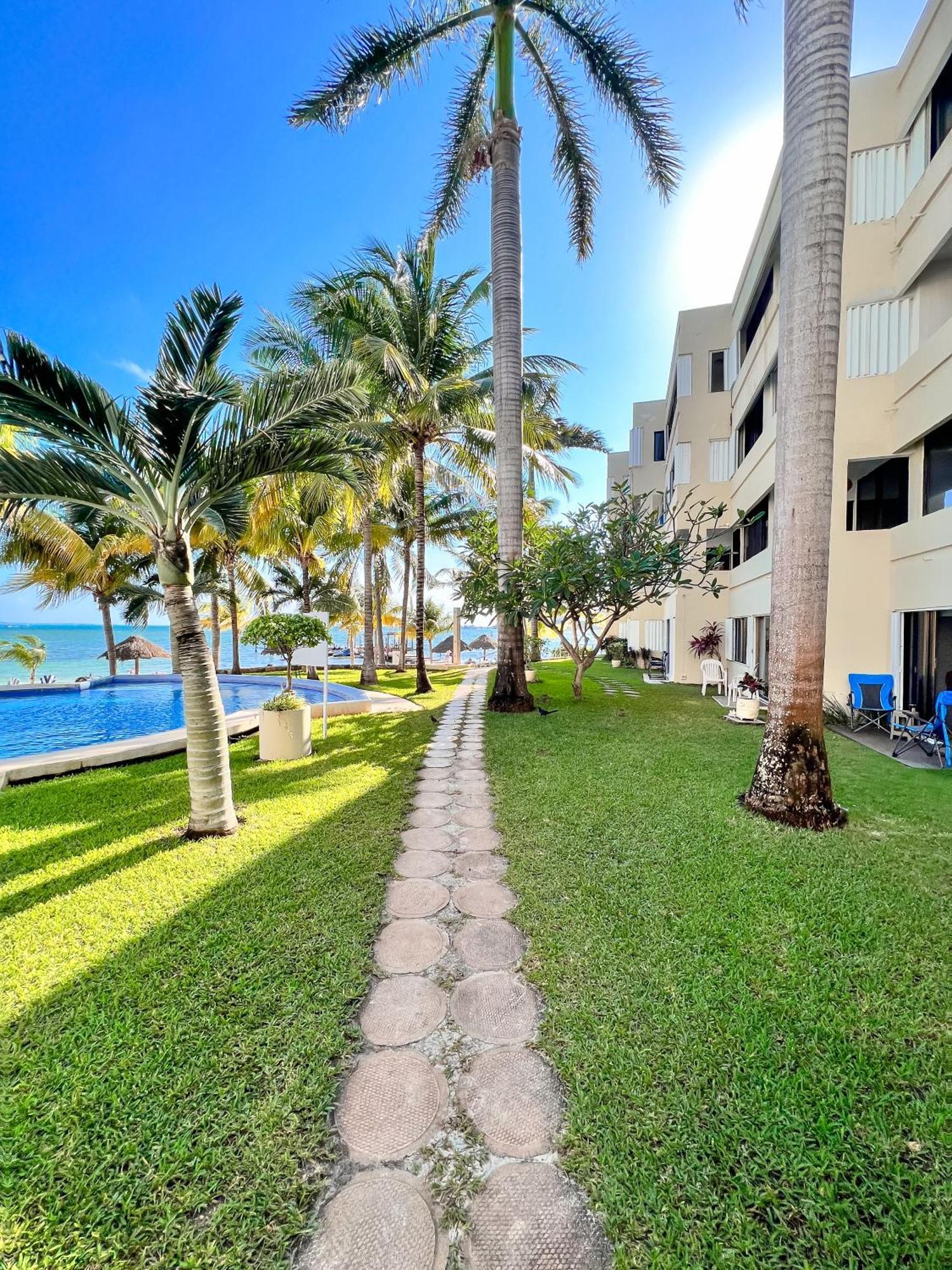 Mar De Cancun, Beautiful 2br 2ba Overlooking Spectacular View! Apartment *