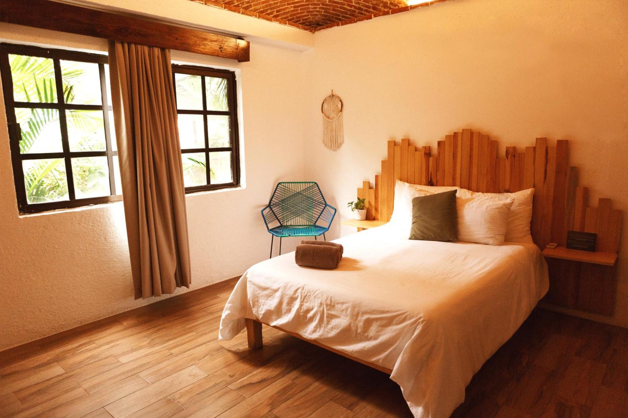 Hotel Enigmatic Experience 4*