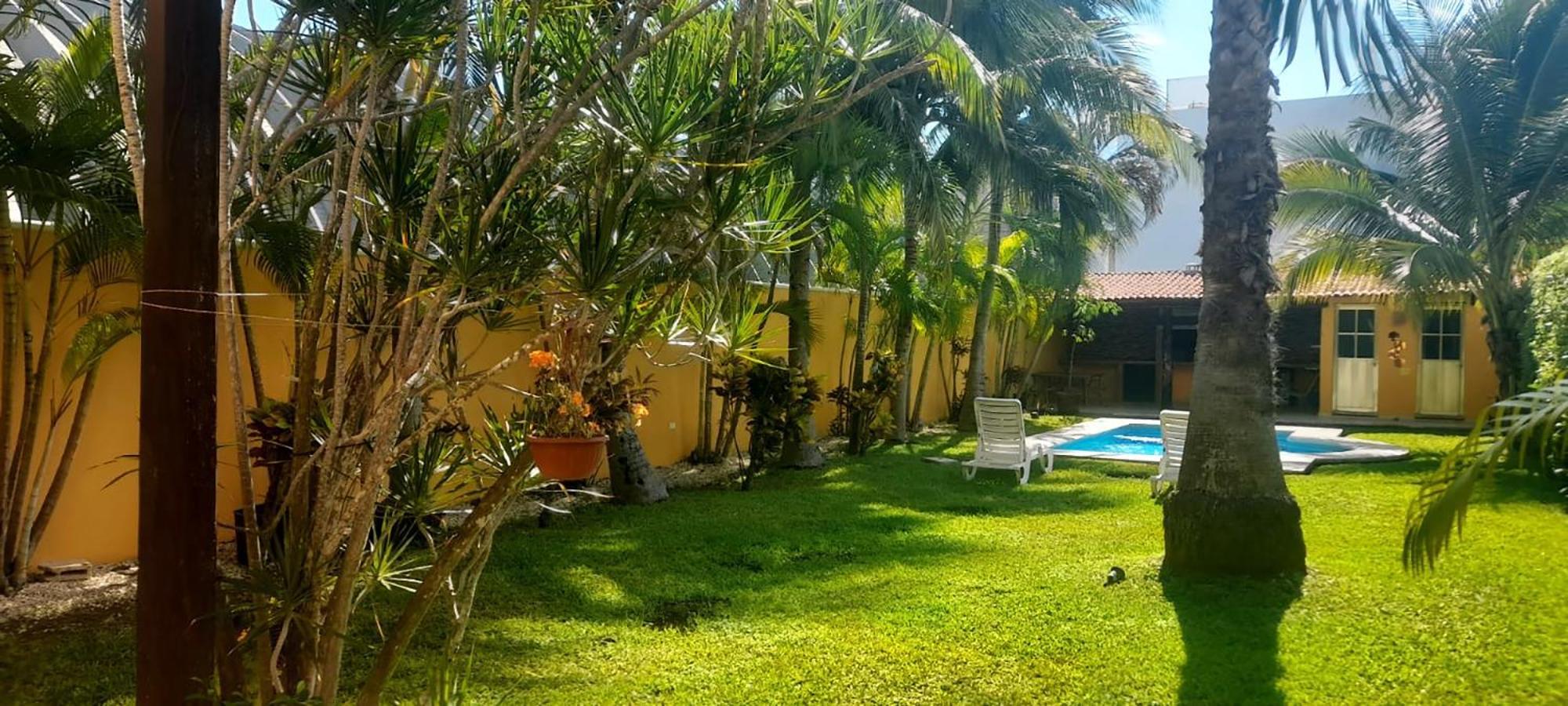 Homestay La Maison Bleue *