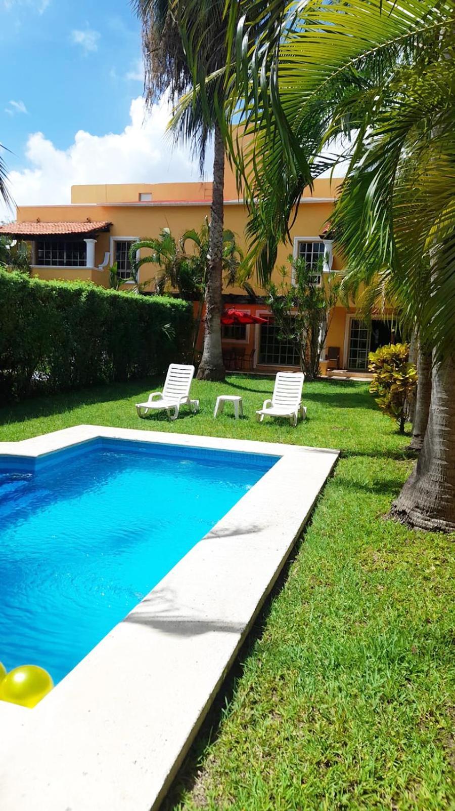 La Maison Bleue Homestay *