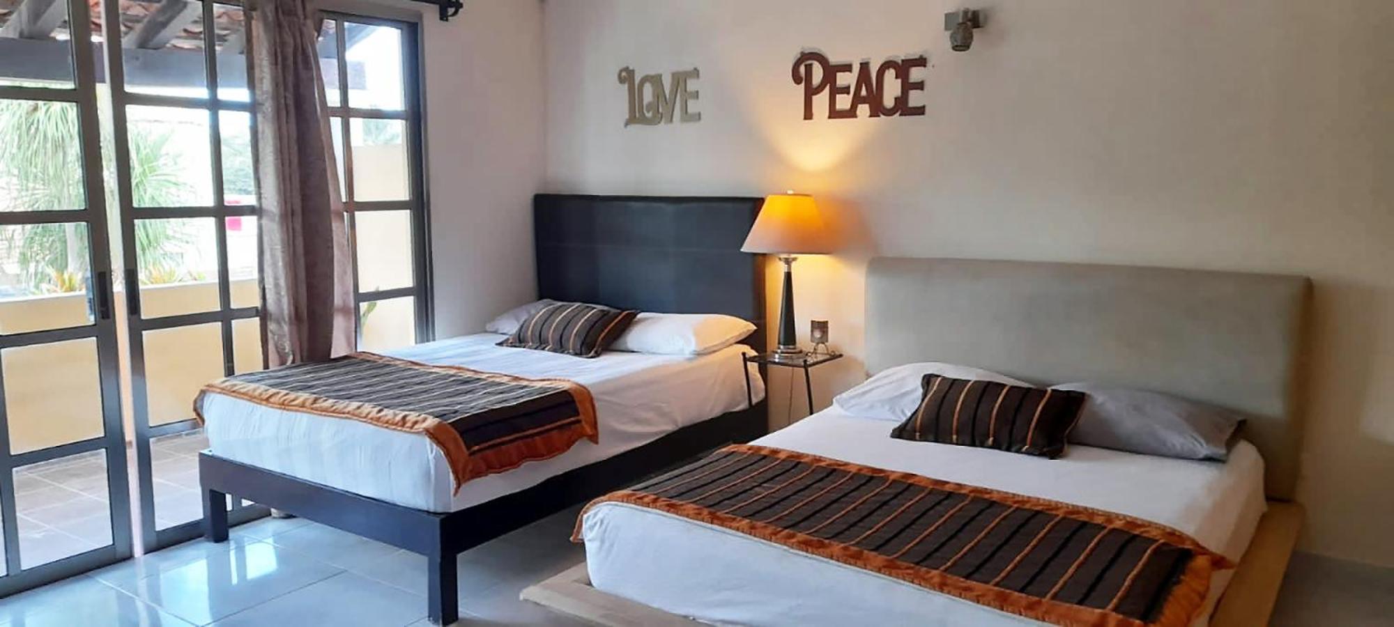 La Maison Bleue Homestay