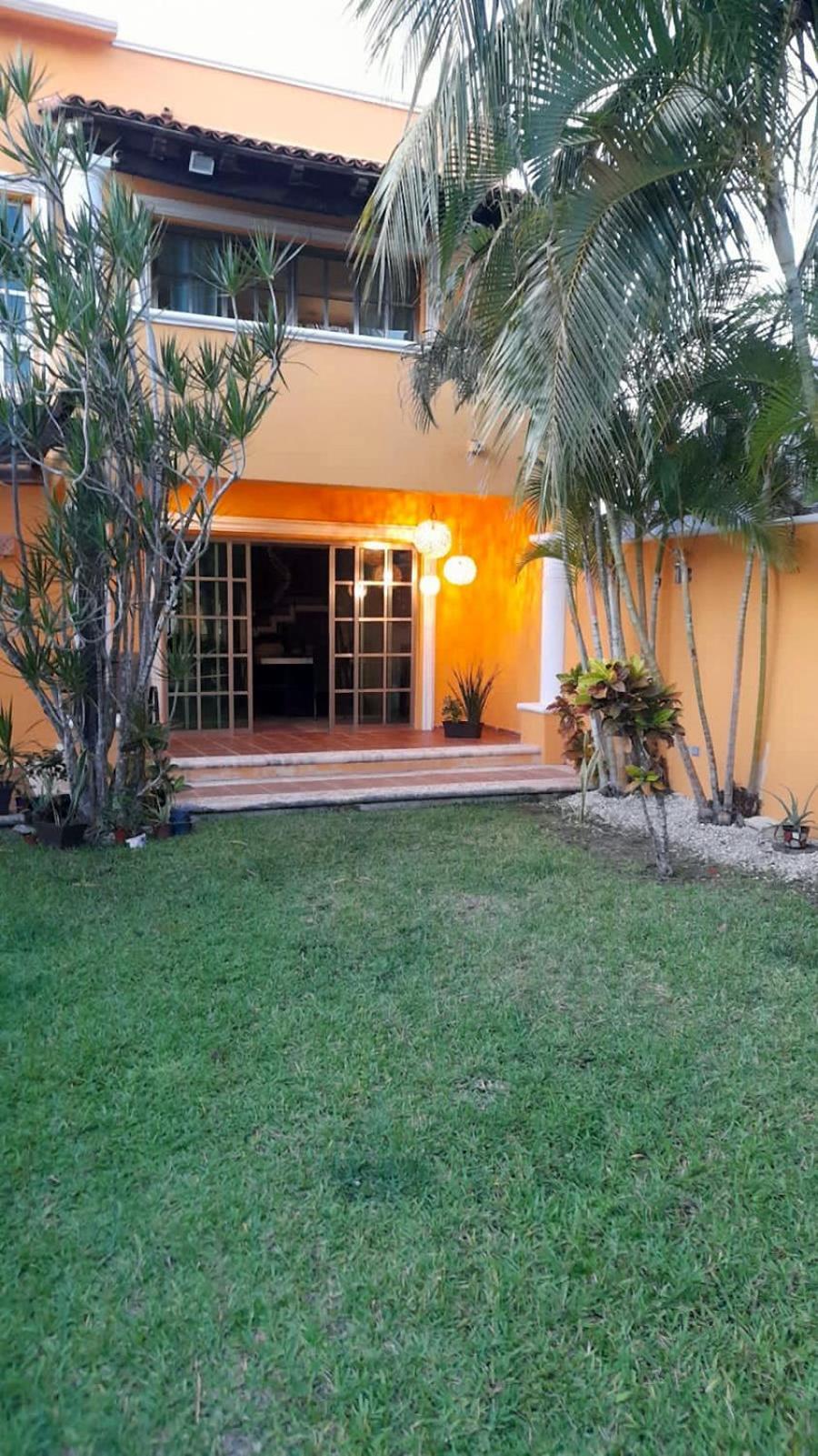 Homestay La Maison Bleue