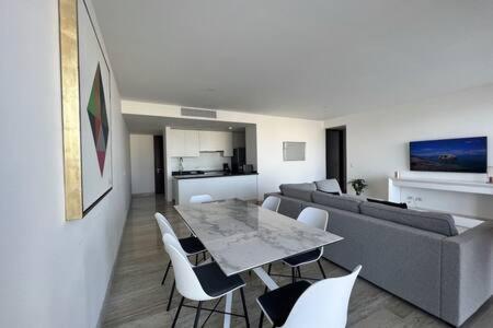 Floor, Amazing Sea View In Puerto