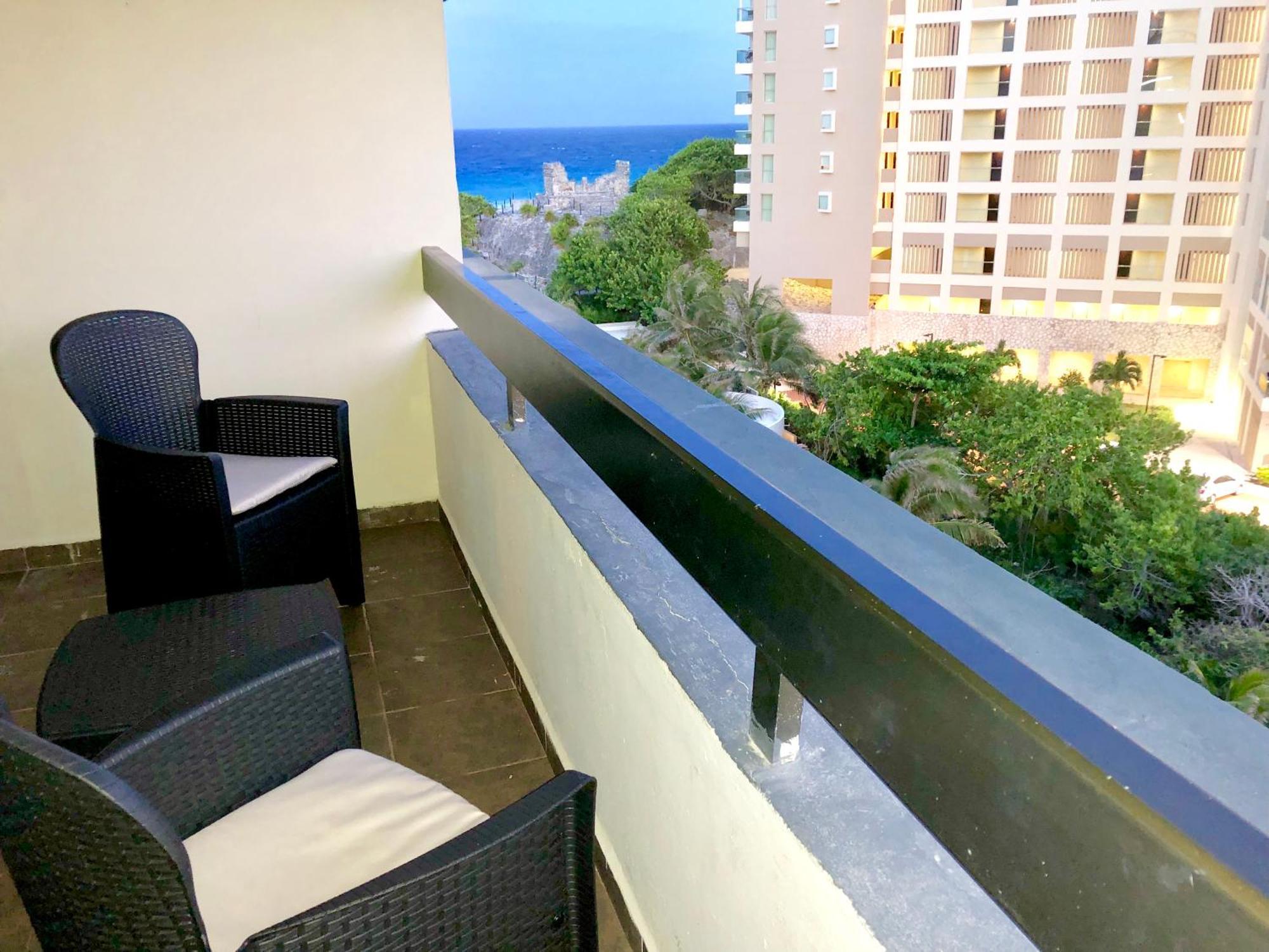 Aparthotel In Ocean Front