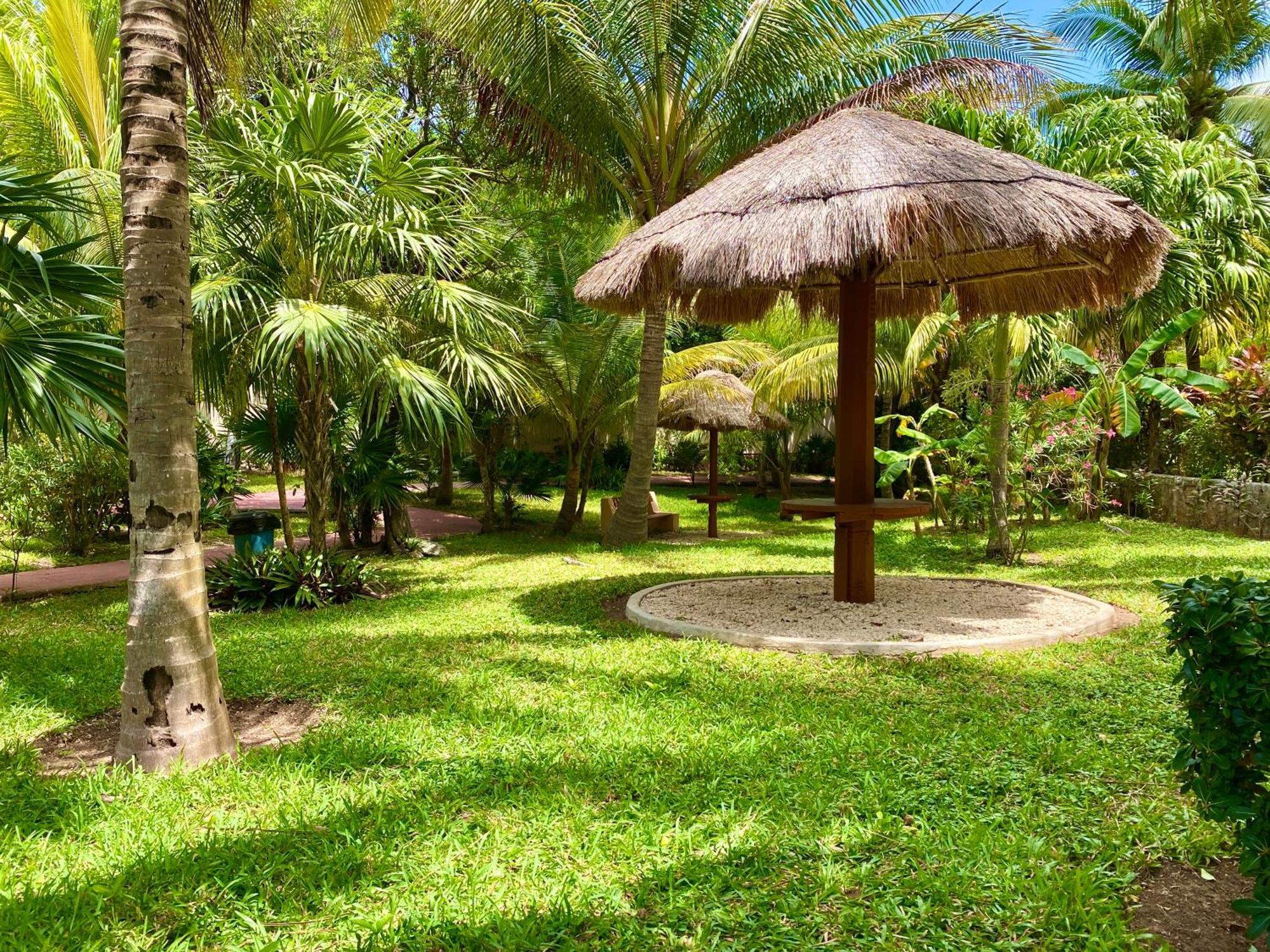 Tropical By Andiani * Cancún