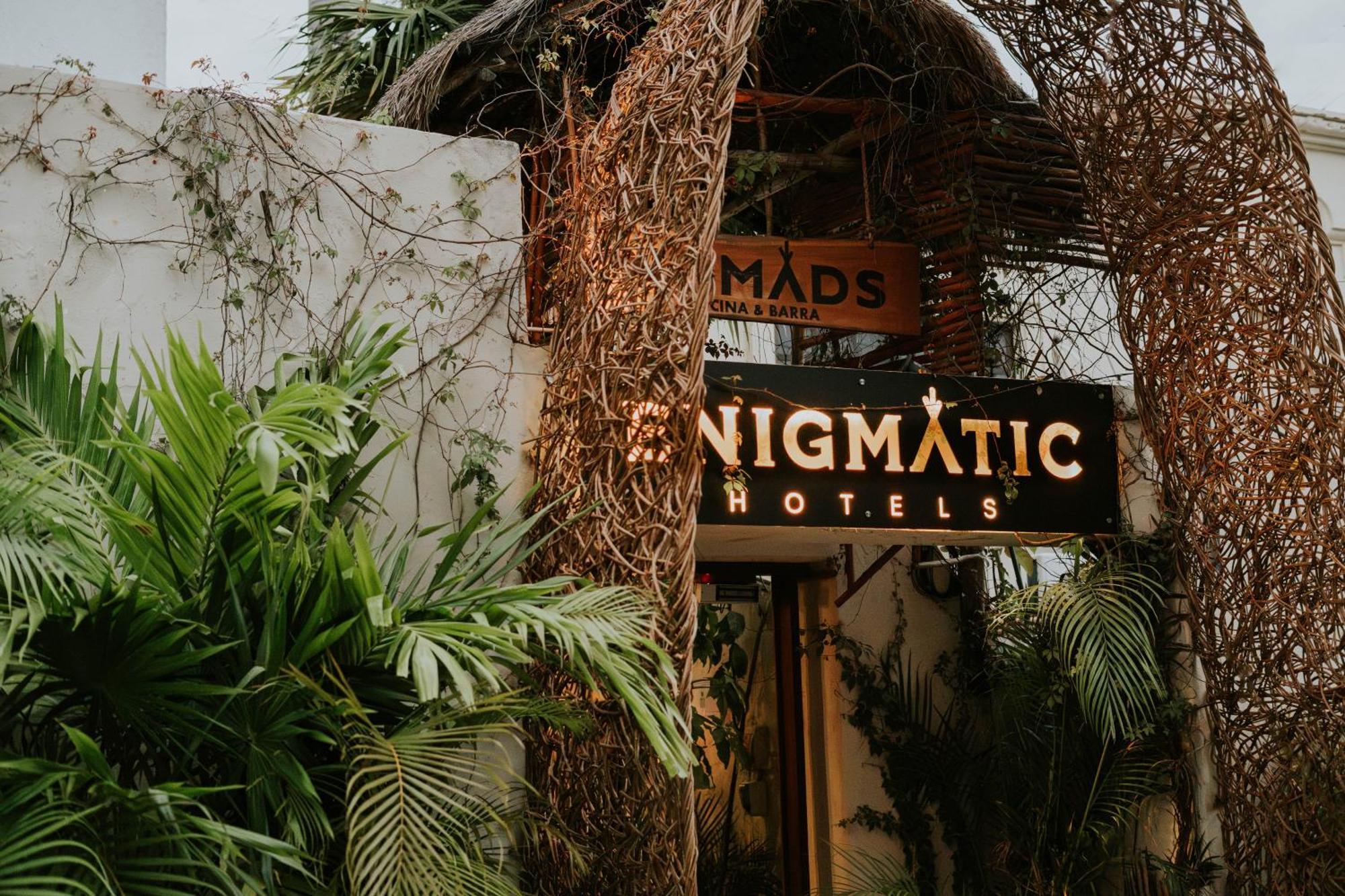 Hotel Enigmatic Experience
