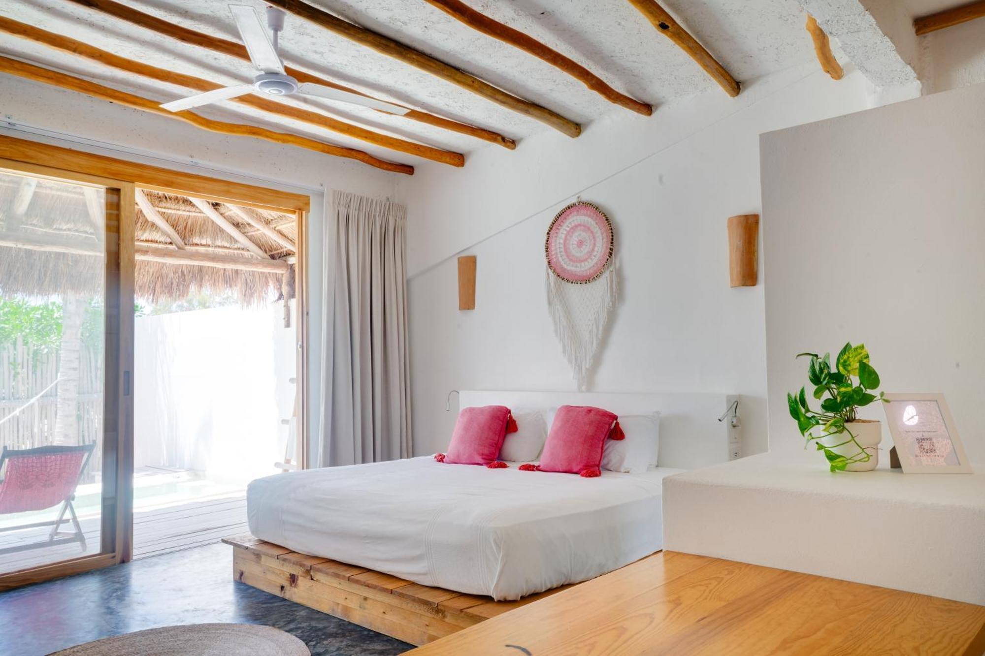 Hotel Punta Blanca House Cancun