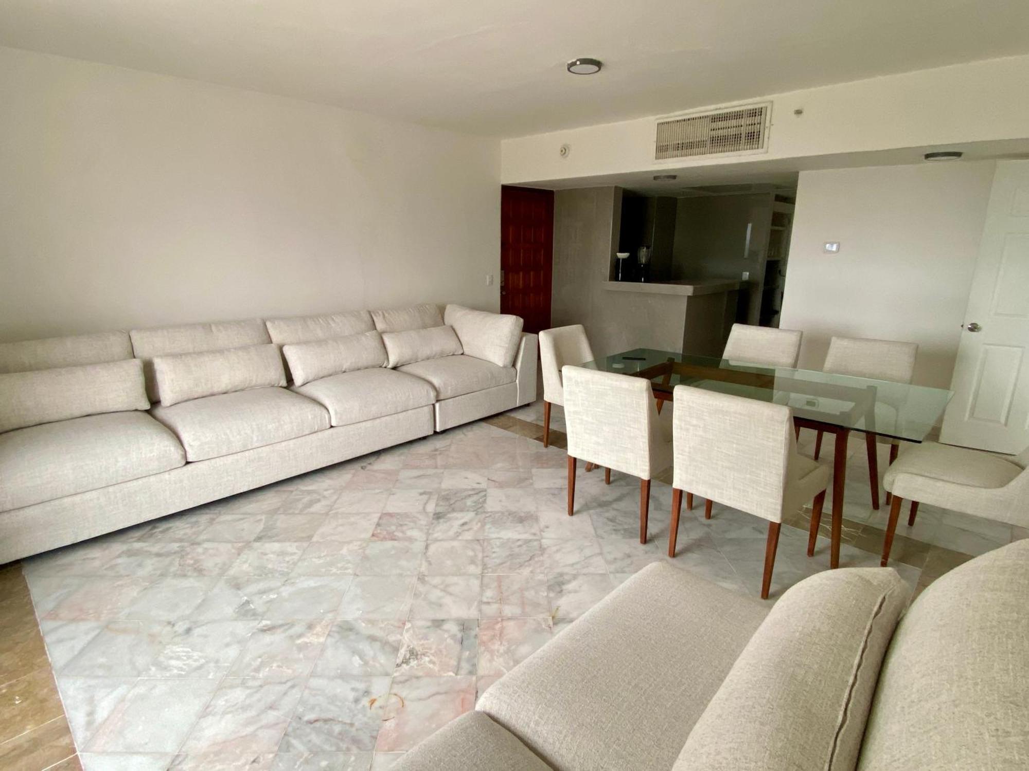 Aparthotel In Ocean Front 3*