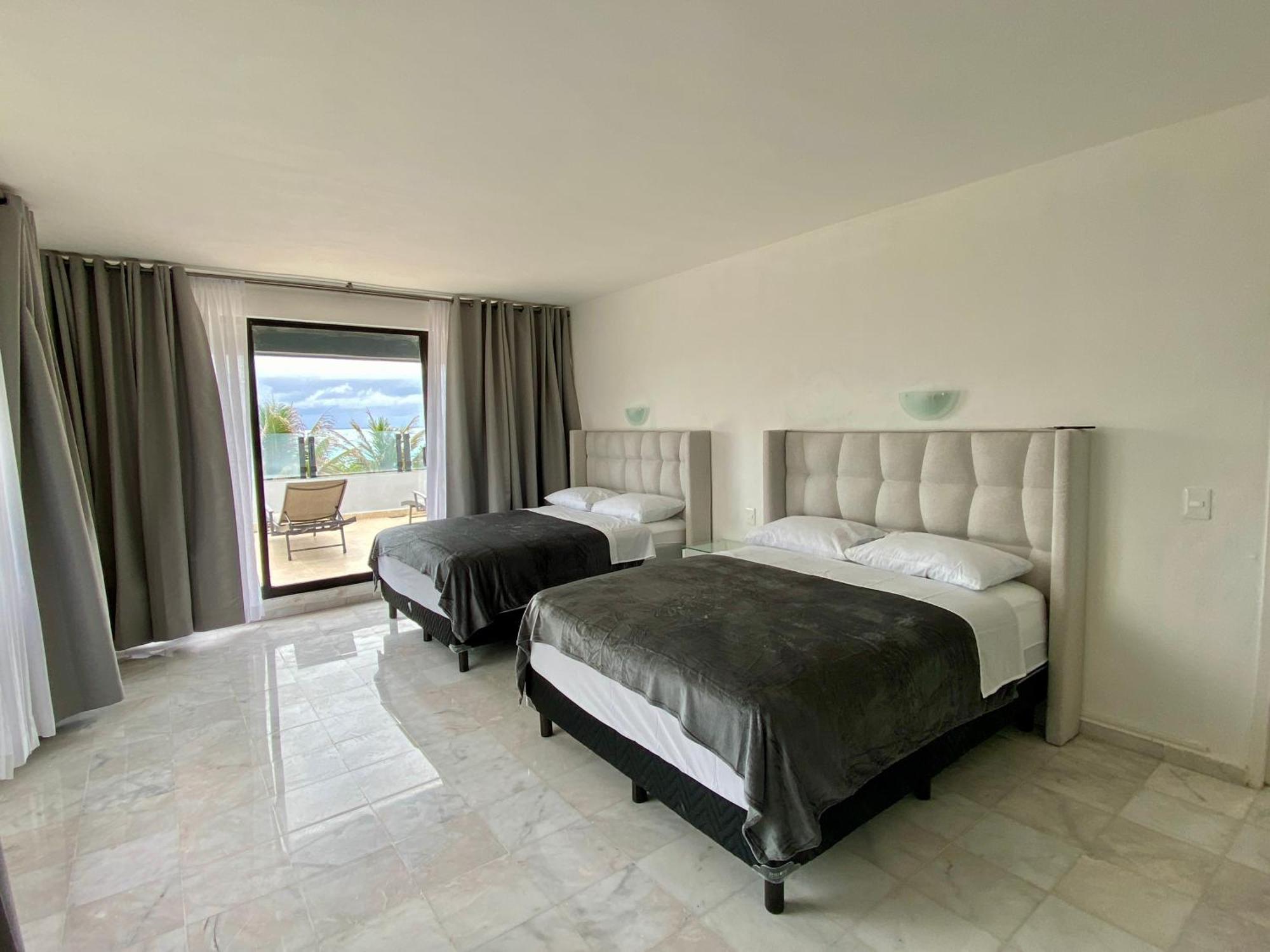 In Ocean Front Aparthotel 3*