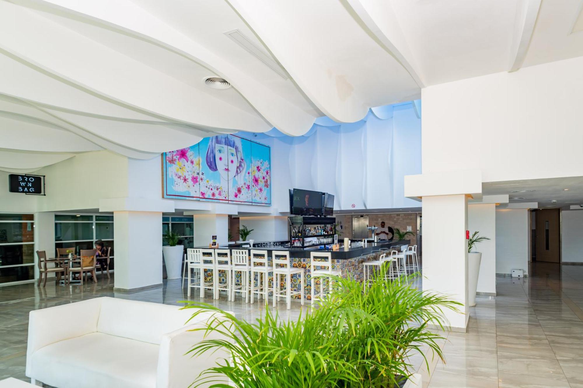 Ocean View In Complex Apartamento