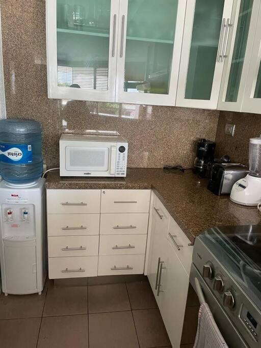 Villa Beachside House In Zone With Bbq And Luxury Amenities