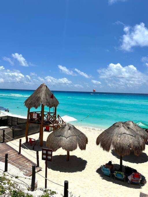Beachside House In Zone With Bbq And Luxury Amenities * Cancun