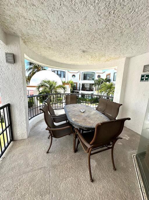 Beachside House In Zone With Bbq And Luxury Amenities Villa *
