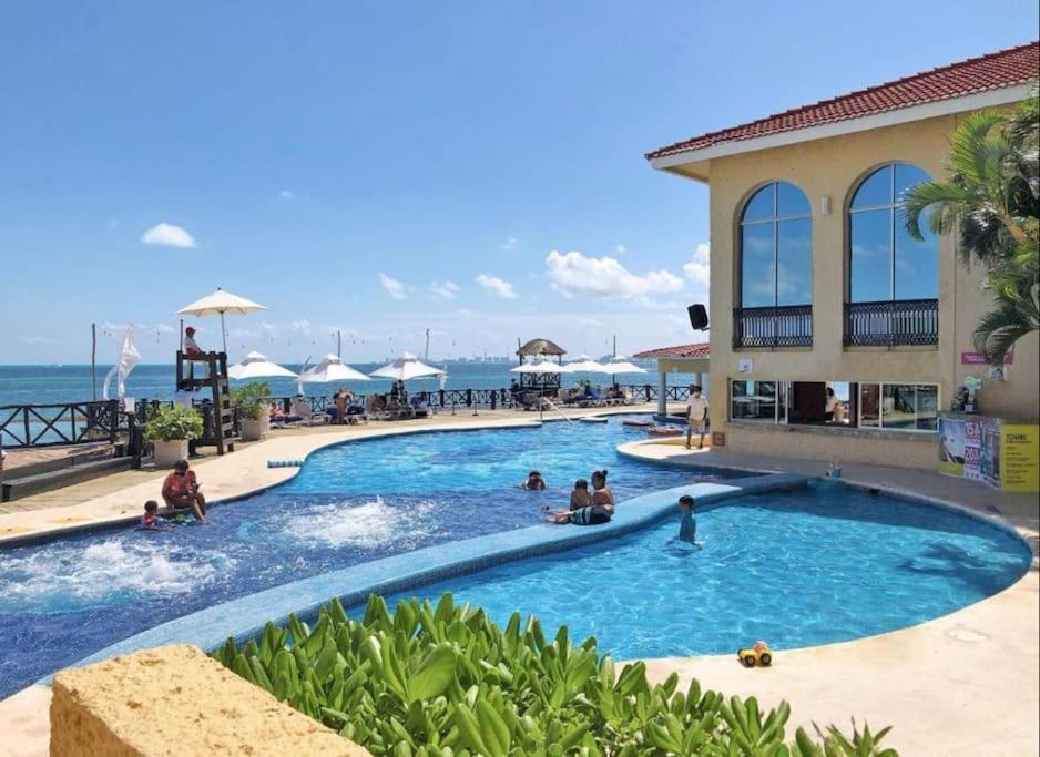Punta Me Beach Front In The & Waterpark Apartamento *