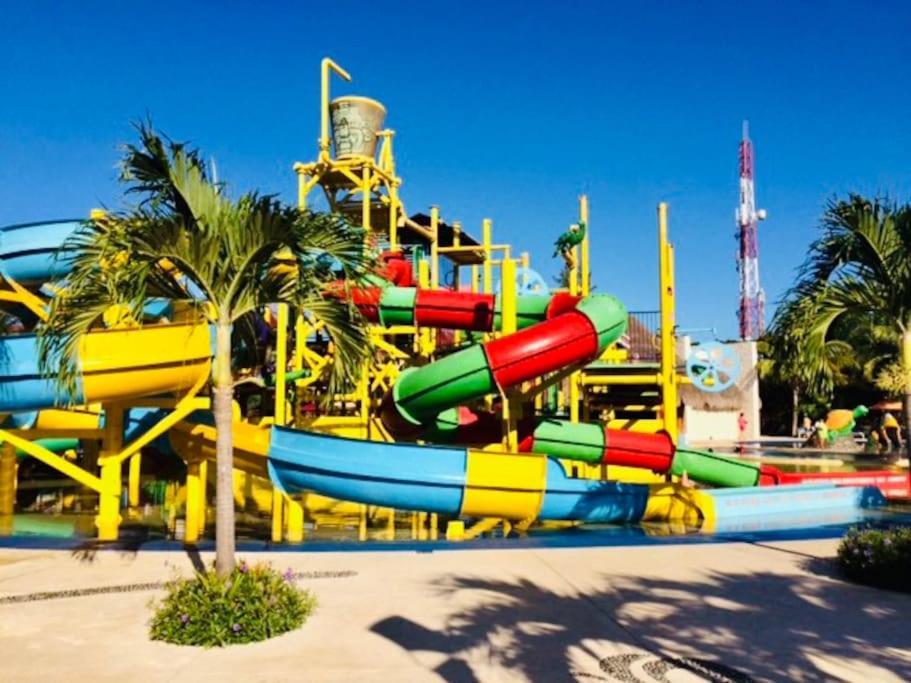 Punta Me Beach Front In The & Waterpark Cancún