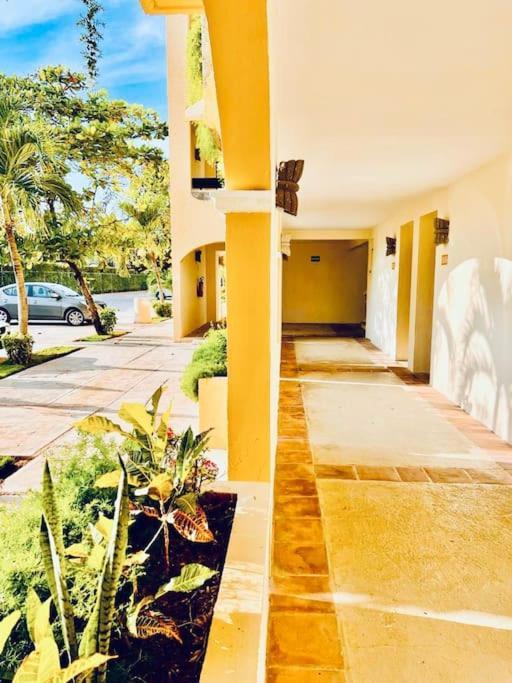 Punta Me Beach Front In The & Waterpark Apartamento