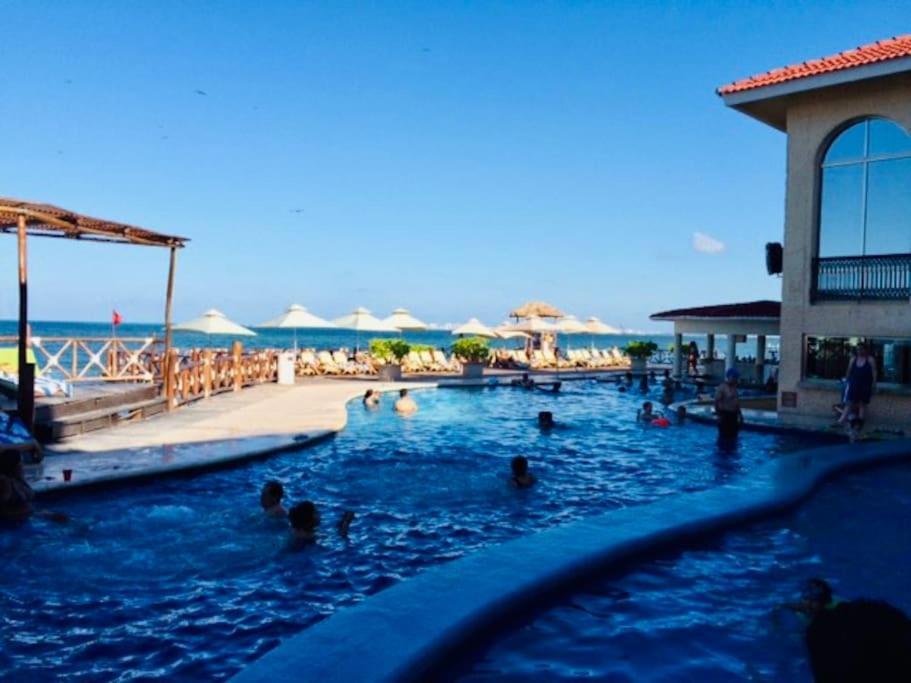 Punta Me Beach Front In The & Waterpark Apartamento