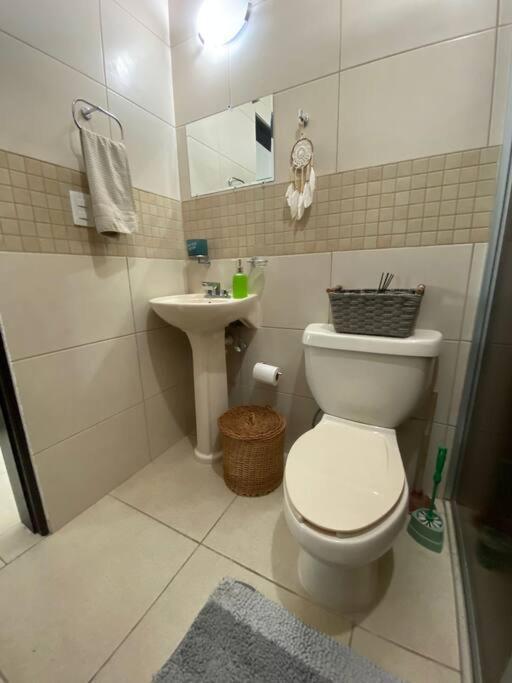 Casa Vallejo En Residencial Becquer